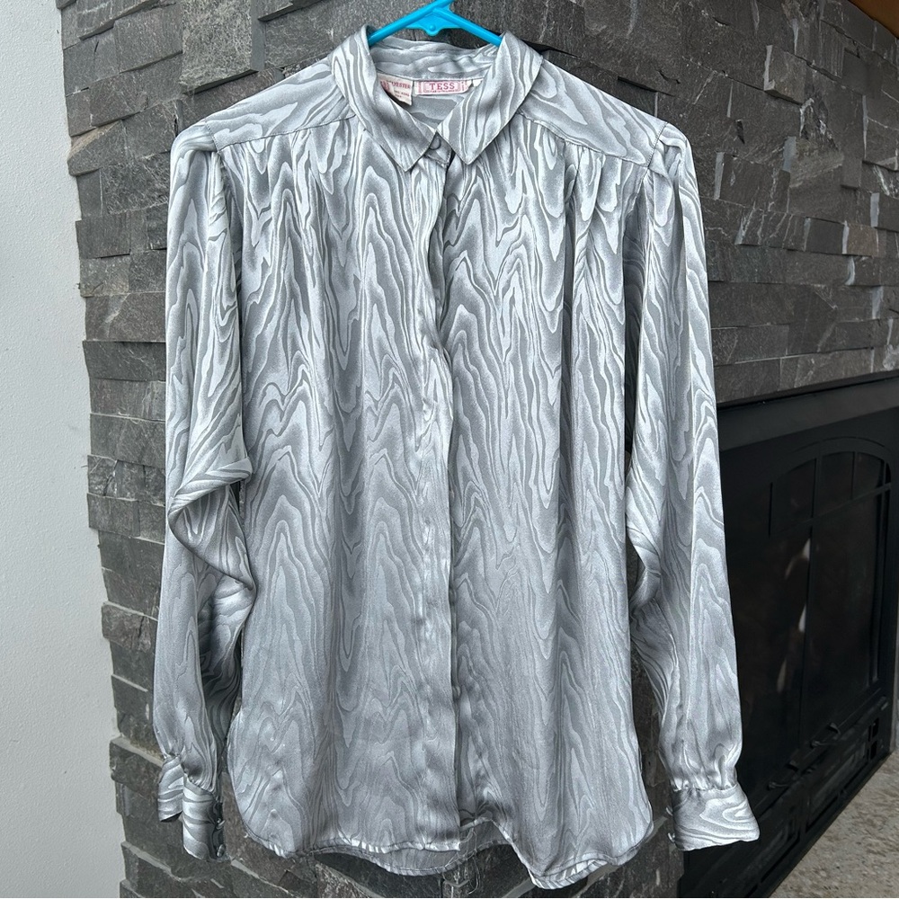 Vintage Blue-Grey Satin Wood Grain Button-up Top